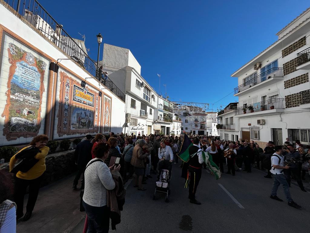 Este festejo, declarado de Interés Turístico Nacional de Andalucía, contó con degustaciones del plato estrella que son las migas acompañado de ensalada arriera y vino del terreno