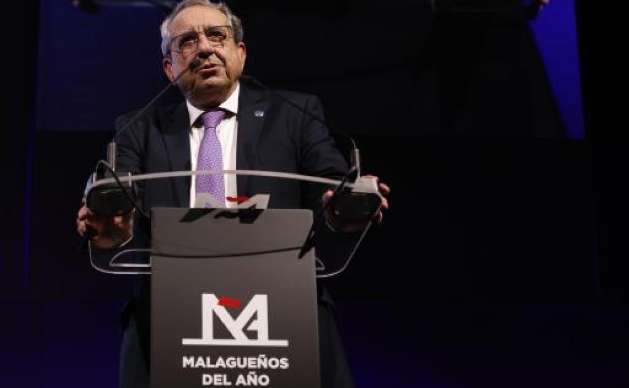 El rector, durante su intervención en la gala Malagueños del Año de SUR. 