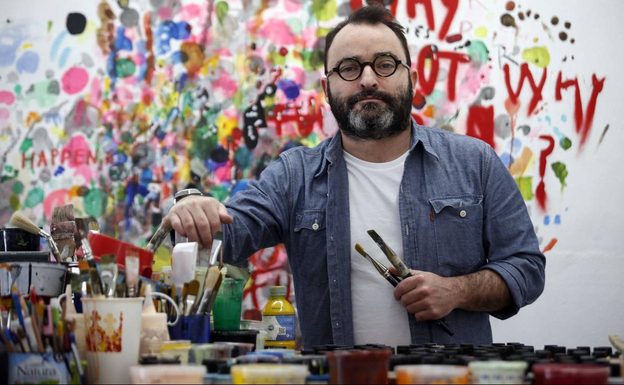 El artista malagueño Javier Calleja, en su estudio.