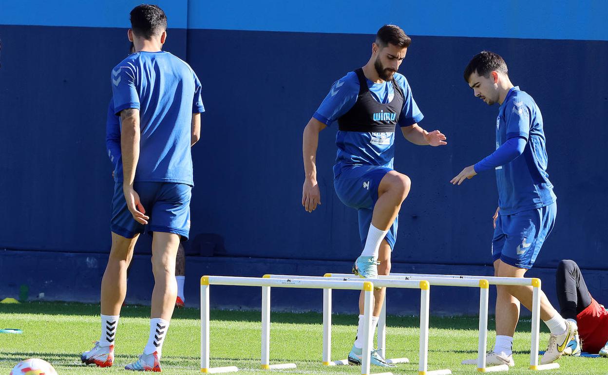 Juande, Luis Muñoz y Ramón, en una sesión reciente. 