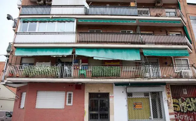 Un hombre mata a cuchilladas a la hija de su expareja, de 20 años, en Madrid