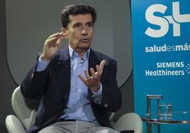 Alberto Cuevas explica que cada año mueren 1.500 personas por cáncer oral en España, que se diagnosticaría fácilmente en una revisión