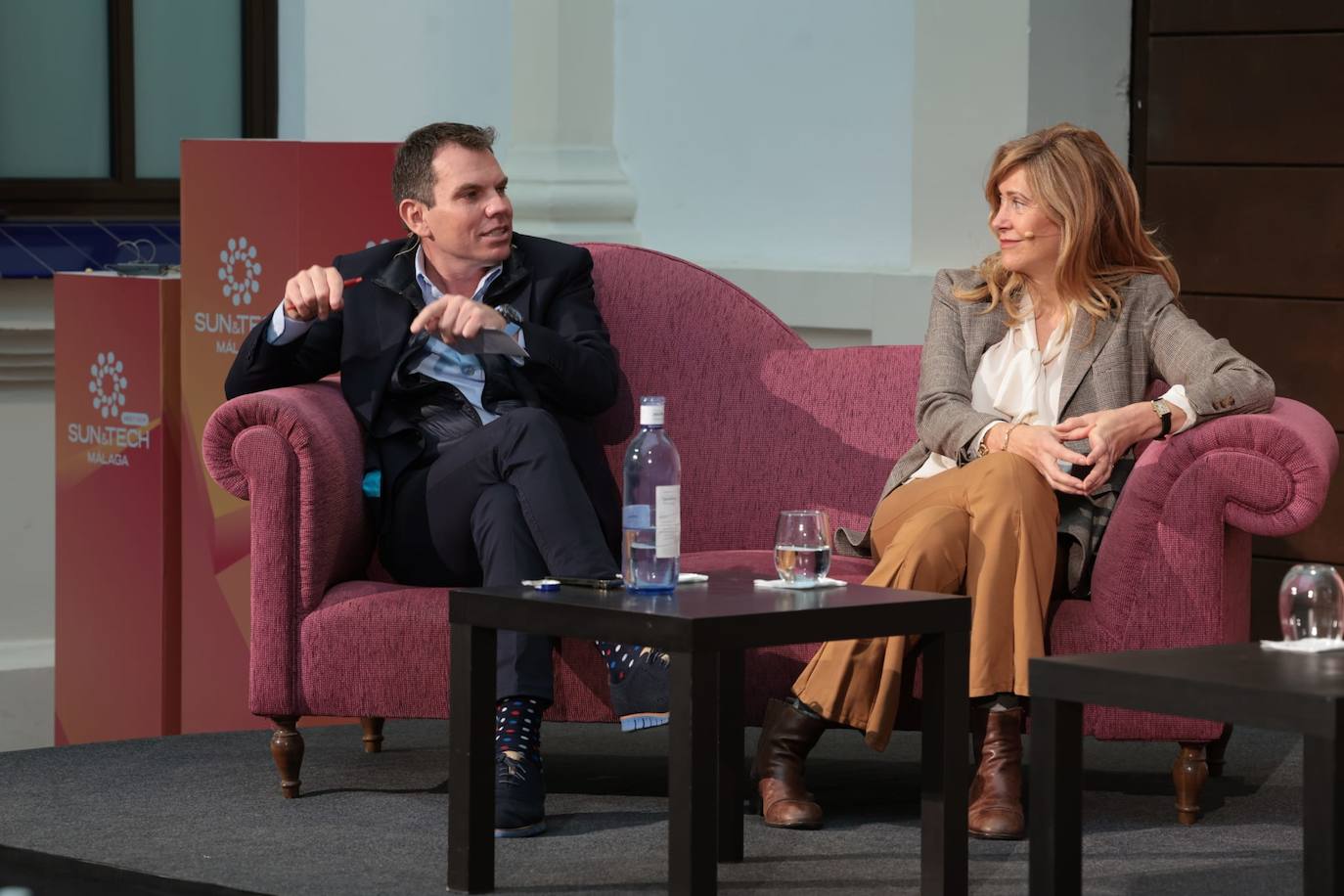 Tomás Gasset, CEO y fundador de Urbania, con Carmen Carpintero, miembro del consejo asesor de la Plataforma Impulse4Women. 