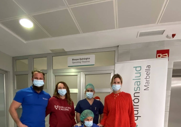 Collective Calling y Quirónsalud Marbella colaboran para devolver la vista a un paciente sin hogar