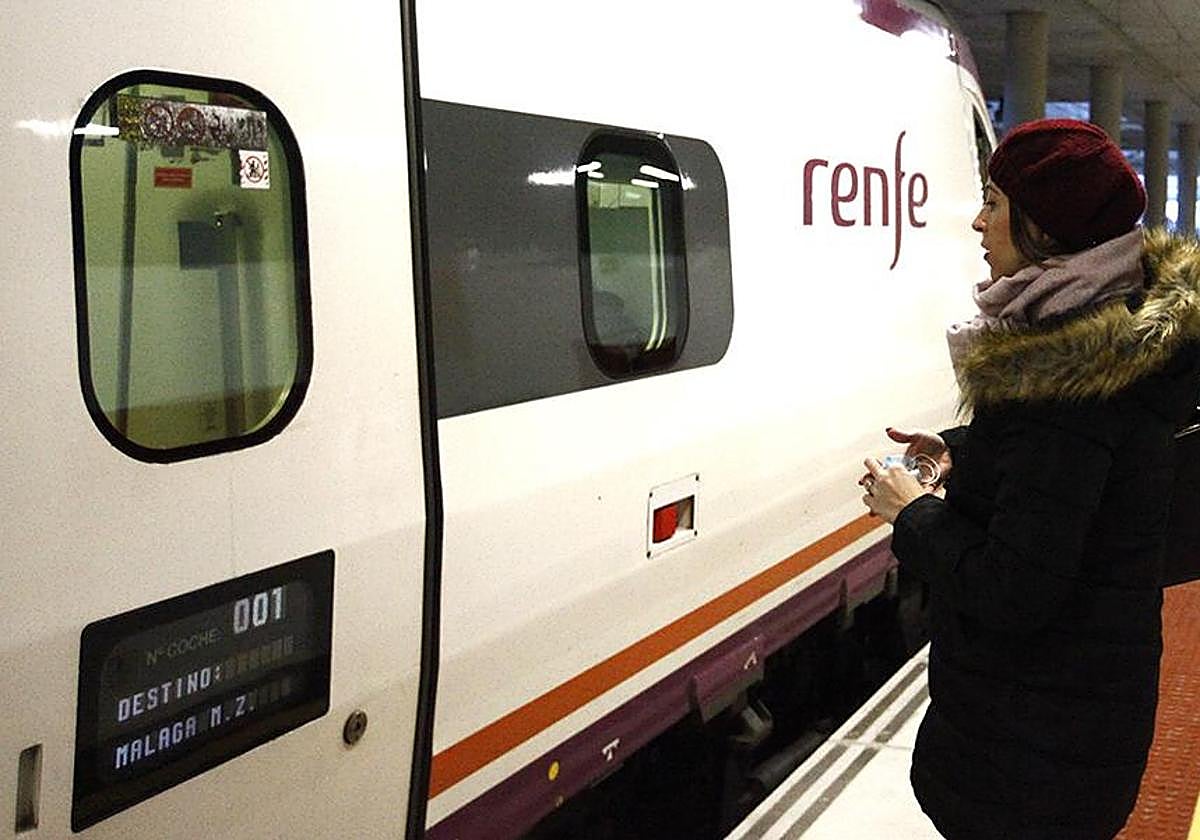 Renfe convoca una oferta de empleo público para incorporar a 500 nuevos operadores comerciales