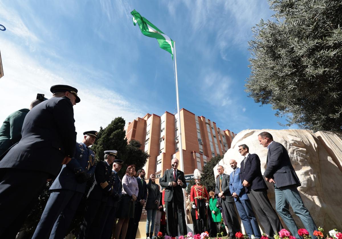 De la Torre: «Debemos reflexionar sobre cómo brindar a los andaluces la mejor educación»