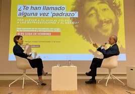 Laura Baena junto a Francisco de la Torre, en la inauguración de las jornadas celebradas en el auditorio del Pompidou.