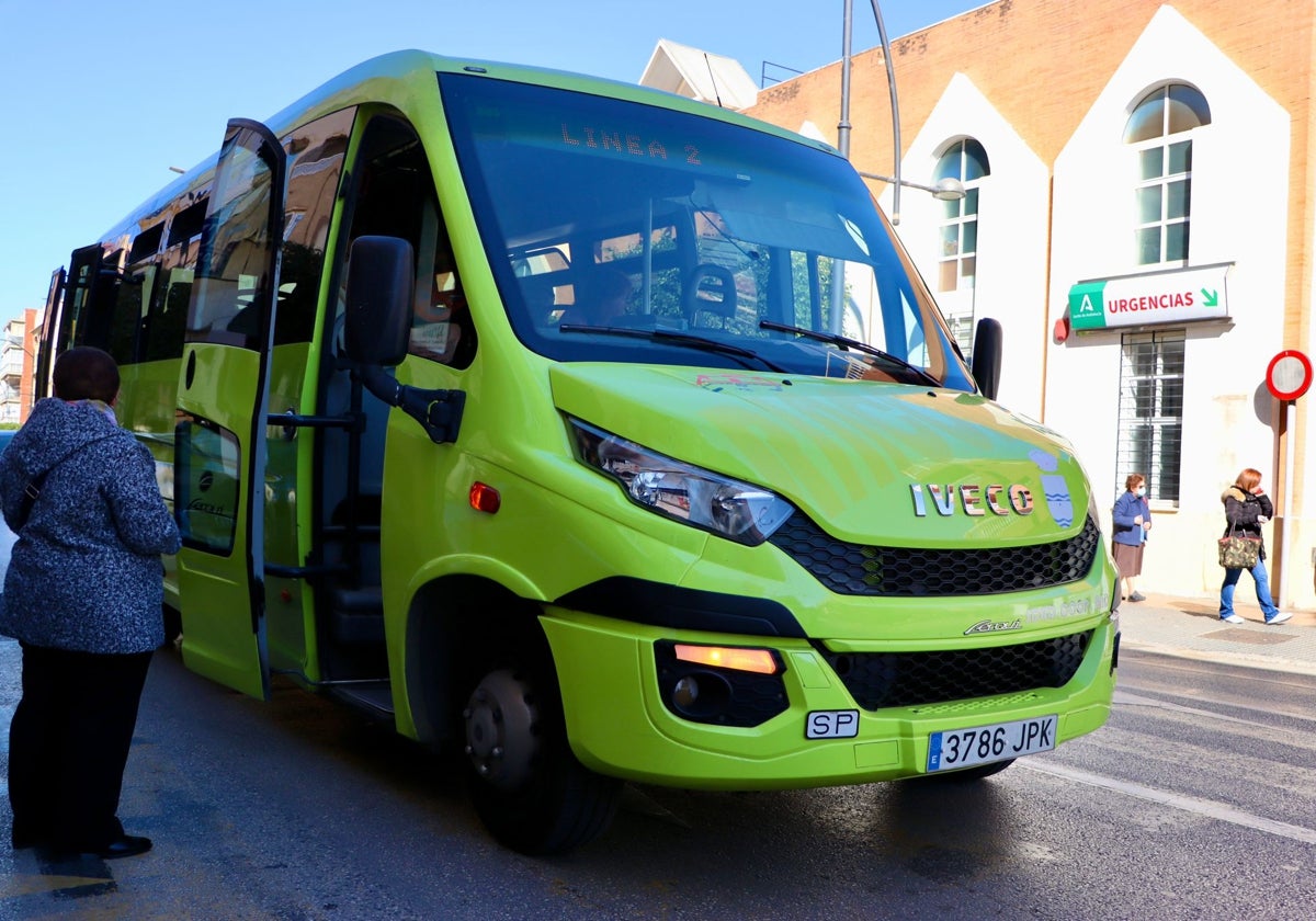Rincón estrena línea de autobús para los vecinos de Las Pedrizas y el cementerio