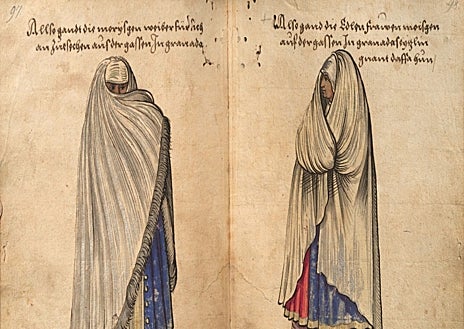 Imagen secundaria 1 - Arriba a y abajo a la izquierda, dos grabados con moriscos, y a la derecha, restos de un castillo árabe en la zona de El Alcázar.