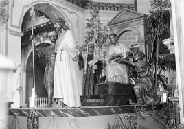 El grupo de la Sentencia, en el interior de Santiago