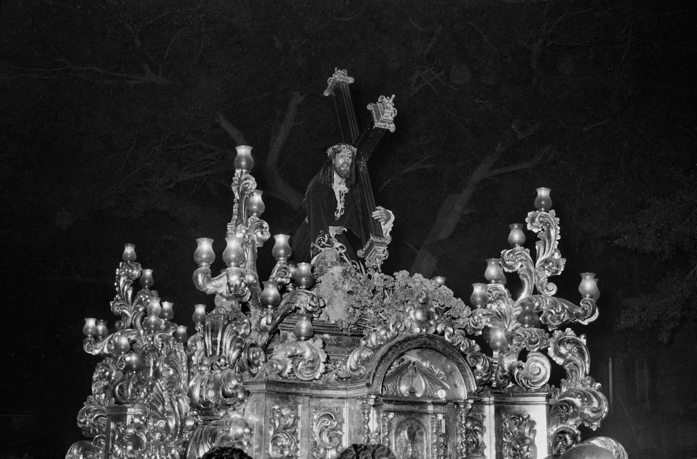 Pío Mollar también talló la antigua imagen del Nazareno de los Pasos en el Monte Calvario, recreación del primitivo titular, atribuido a José Micael Alfaro. Esta imagen de Pío Mollar se encuentra en la actualidad en la sala de columbarios de la casa hermandad de la corporación victoriana.