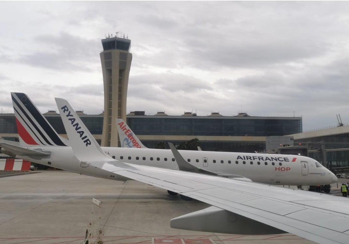 Torre de control del Aeropuerto de Málaga.