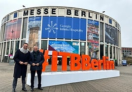 Antonio José Martín y Francisco Salado, este martes en la feria de Berlín.
