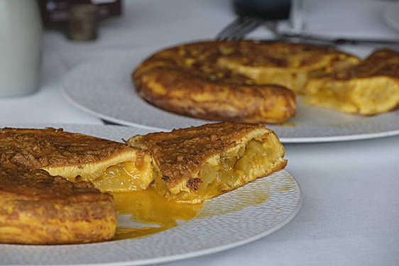 Trucos y consejos para preparar la tortilla de patatas perfecta