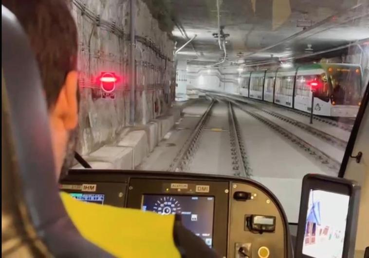 Un maquinista del metro, durante la reciente fase de formación en el Centro.