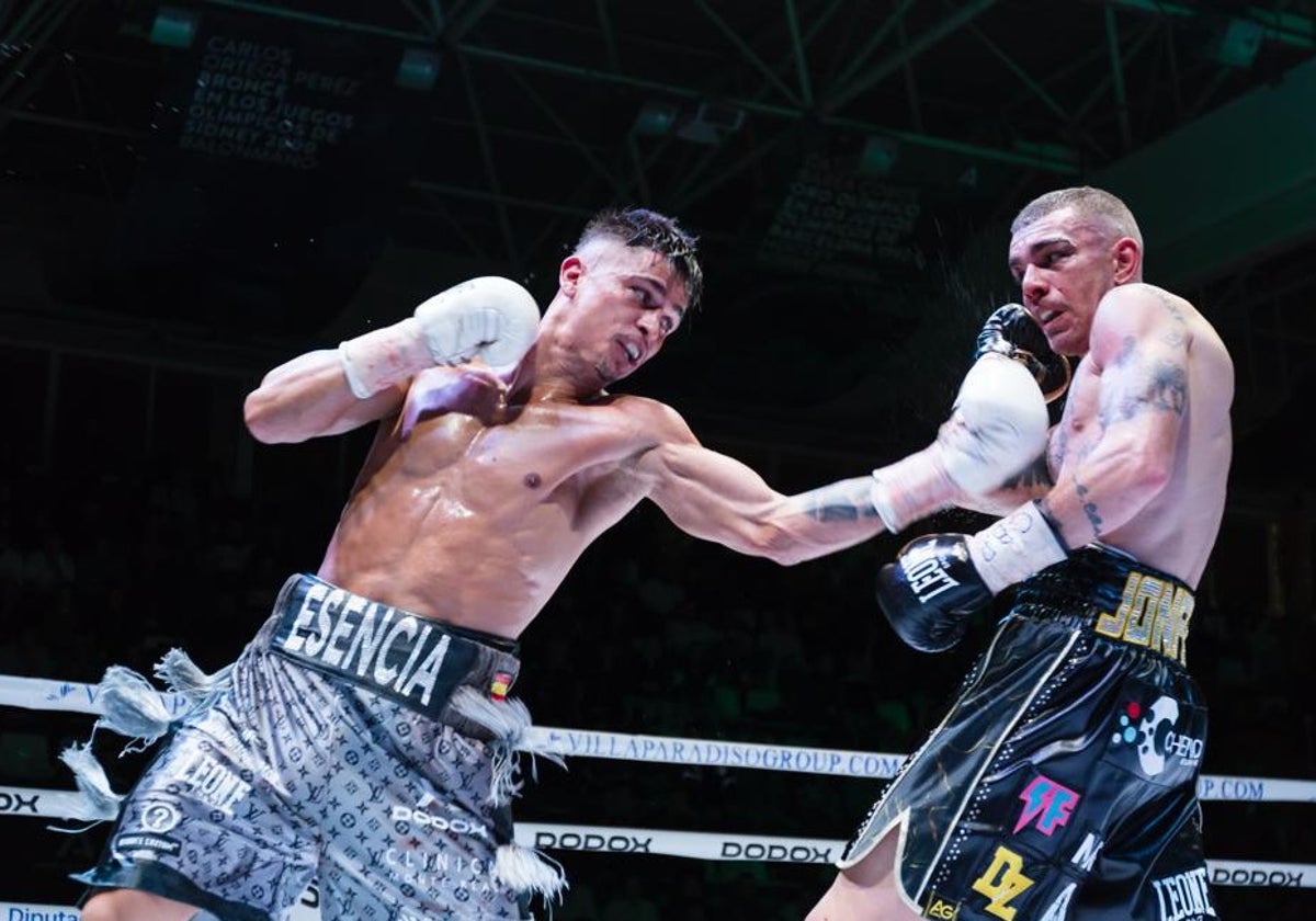 Imagen del último combate de Samu 'La Esencia' Molina, ante Jon Fernández.