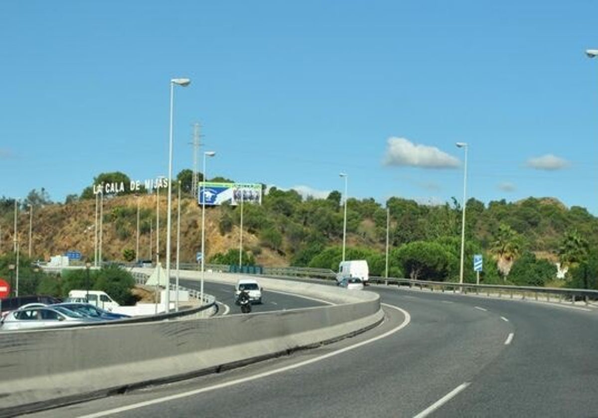 Una embarazada da a luz en plena autovía de Mijas