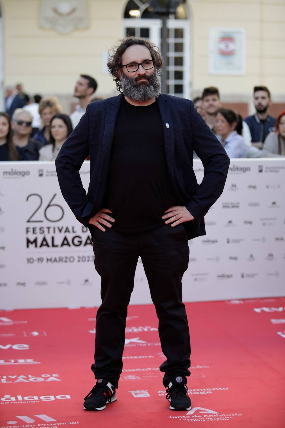 Multitud de caras conocidas han desfilado por la alfombra de entrada al Teatro Cervantes antes de la gala inaugural que ha abierto la nueva edición del certamen malagueño 