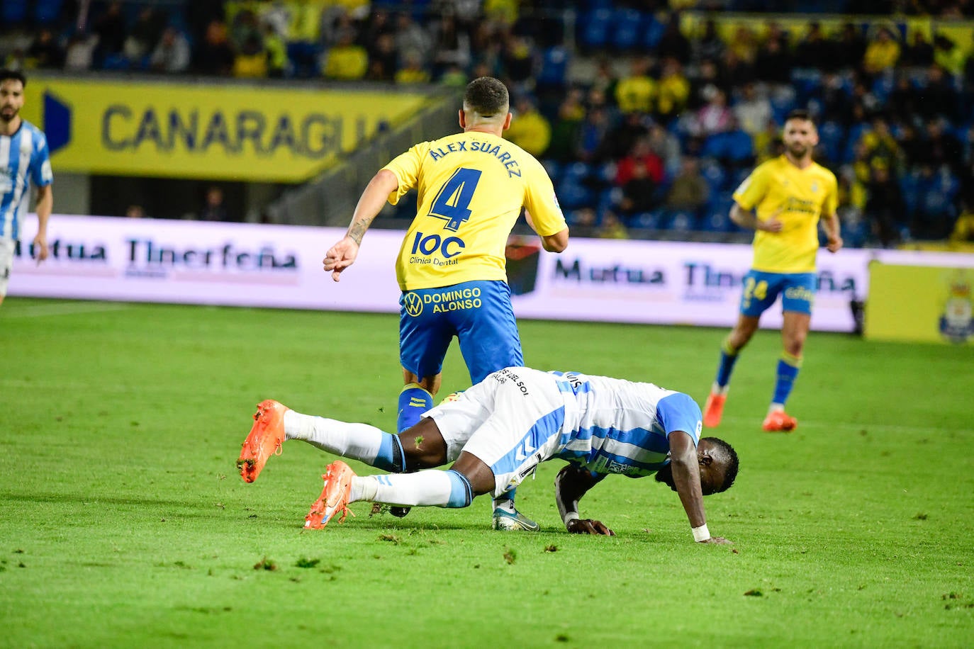 El Málaga logra el empate en Las Palmas en el último suspiro