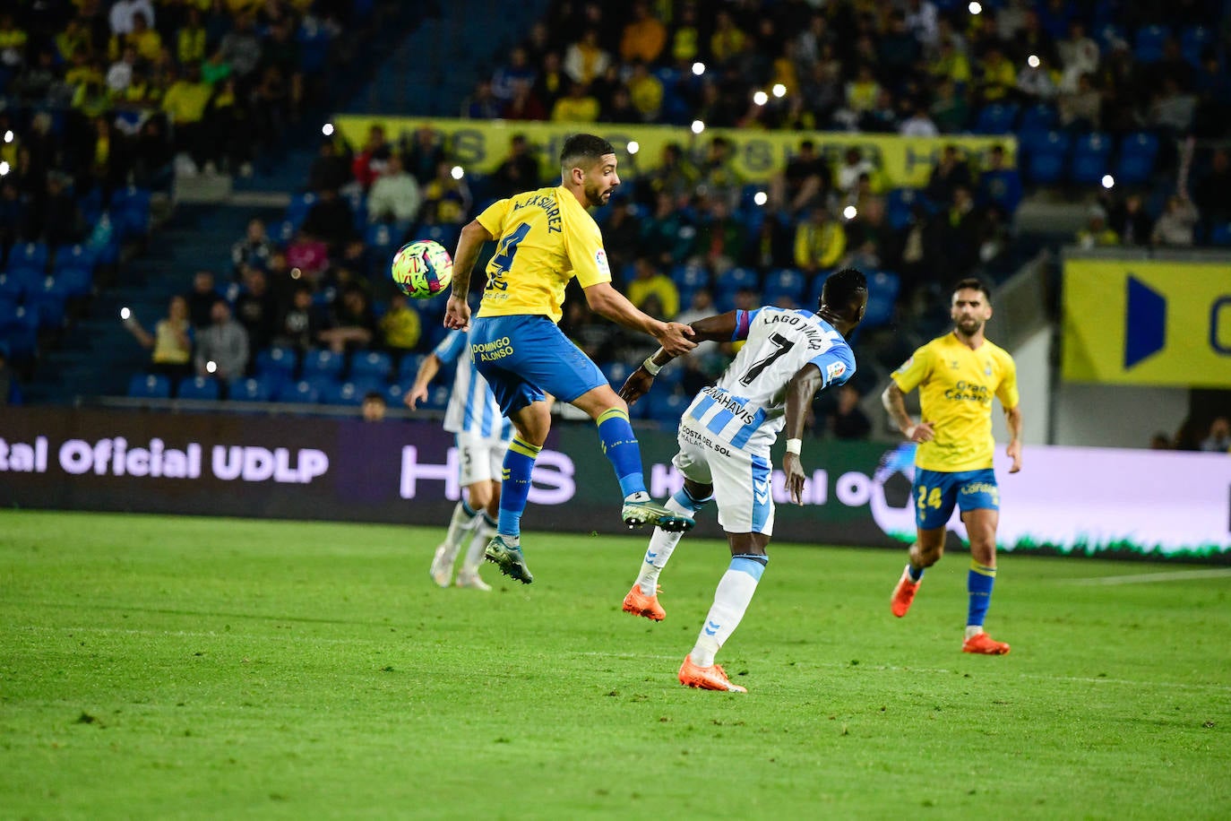 El Málaga logra el empate en Las Palmas en el último suspiro