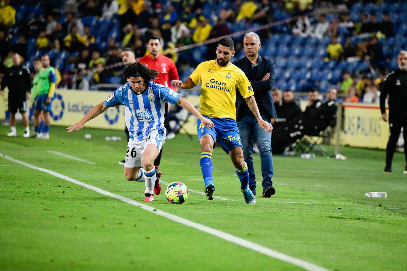 El Málaga logra el empate en Las Palmas en el último suspiro