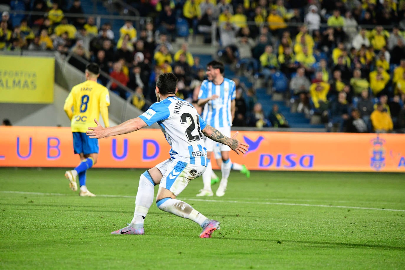 El Málaga logra el empate en Las Palmas en el último suspiro