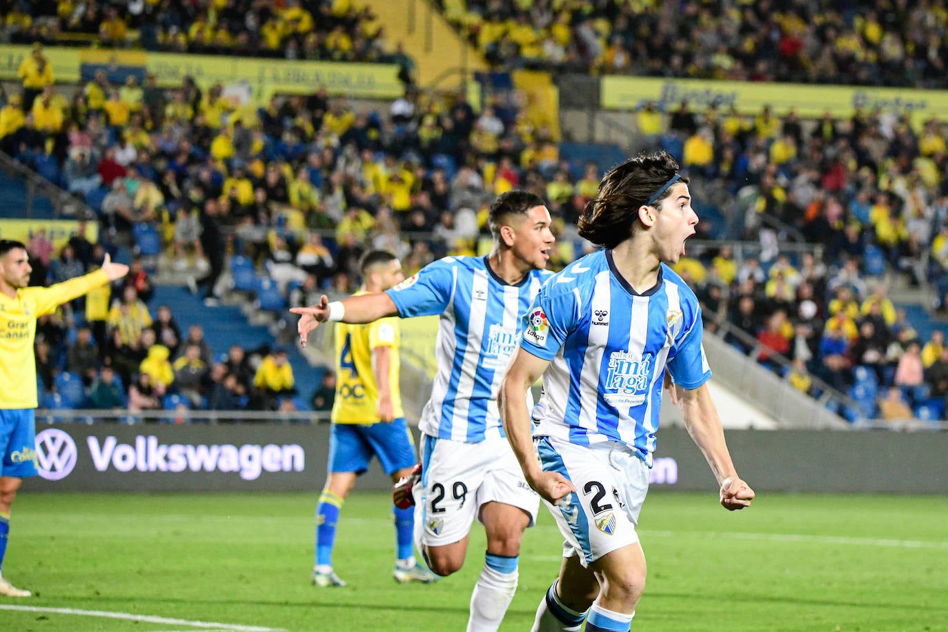 El Málaga logra el empate en Las Palmas en el último suspiro