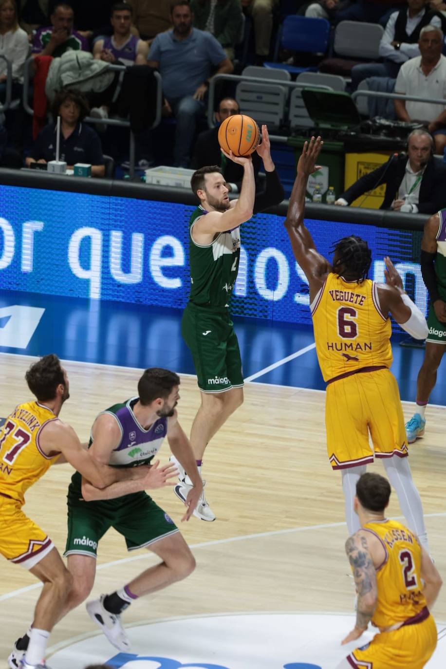 El Unicaja logra su deseada victoria ante el Limoges