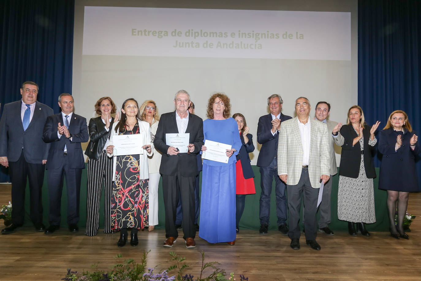 La Delegación de Desarrollo Educativo rinde homenaje a los 513 maestros y profesores jubilados durante el pasado año