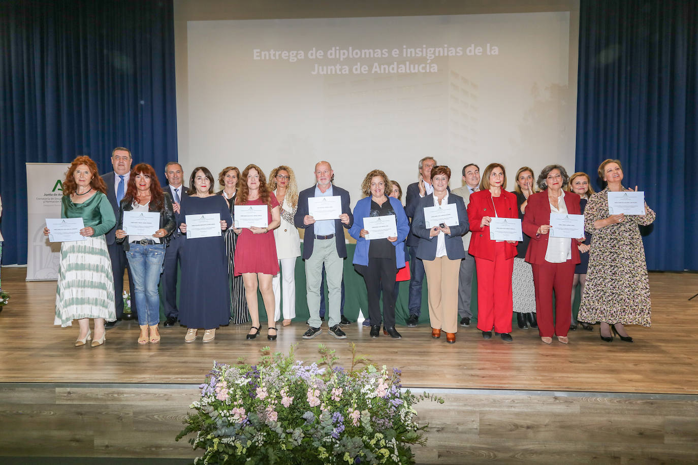 La Delegación de Desarrollo Educativo rinde homenaje a los 513 maestros y profesores jubilados durante el pasado año