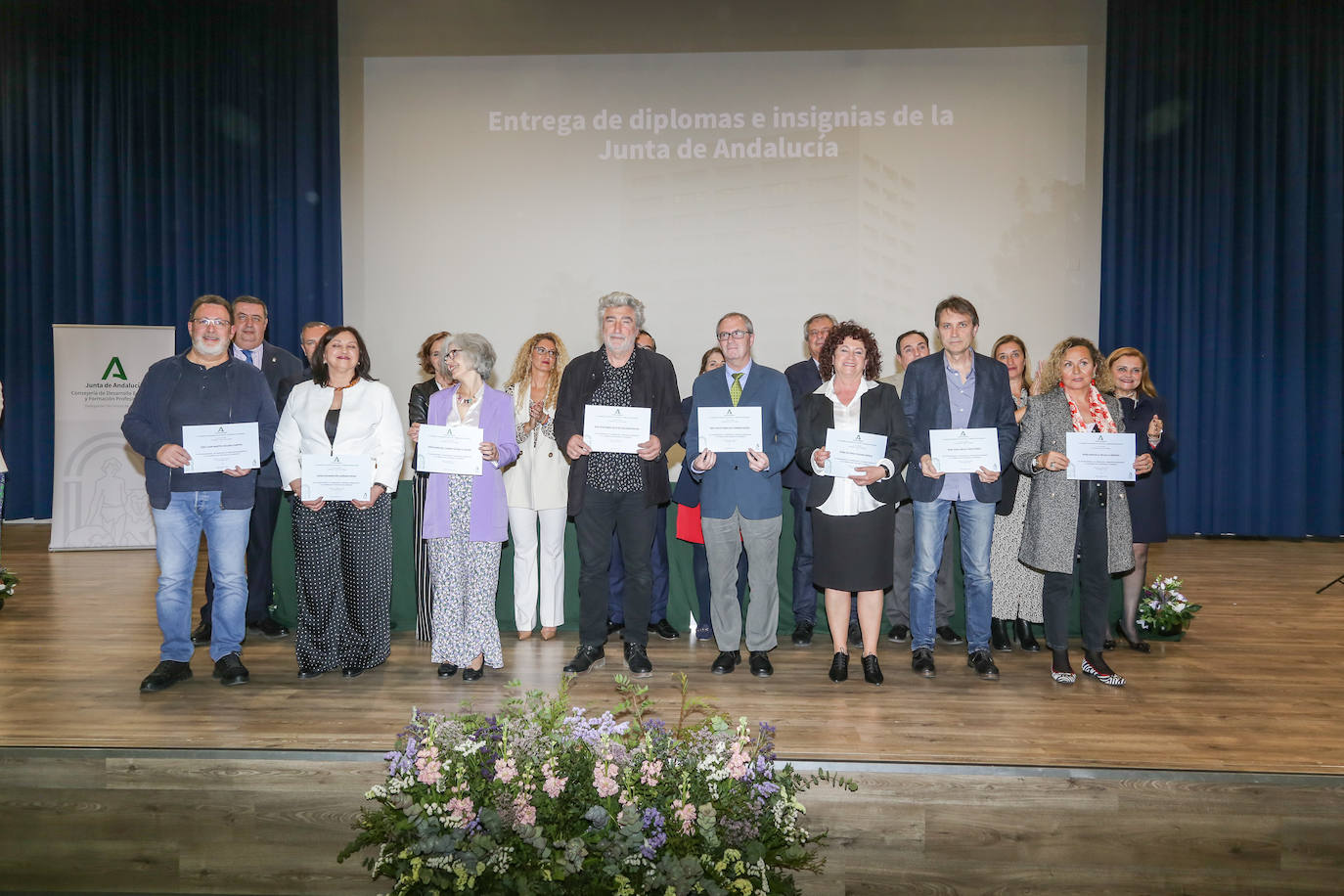 La Delegación de Desarrollo Educativo rinde homenaje a los 513 maestros y profesores jubilados durante el pasado año