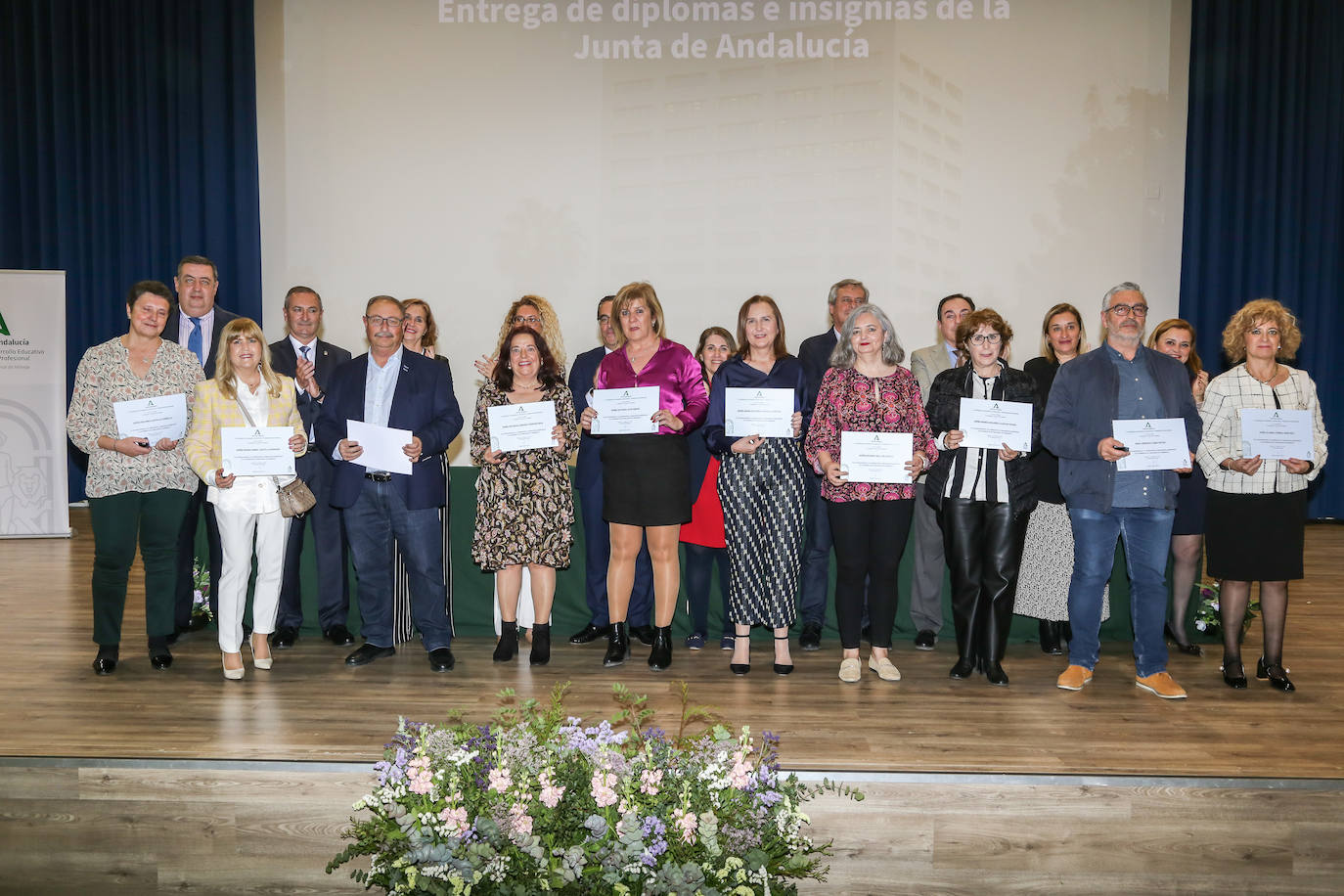 La Delegación de Desarrollo Educativo rinde homenaje a los 513 maestros y profesores jubilados durante el pasado año