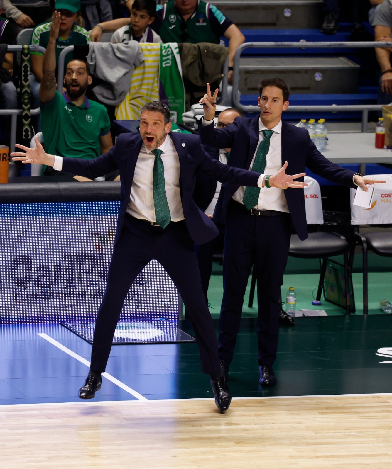 Las fotos del choque entre el Unicaja y el Barcelona