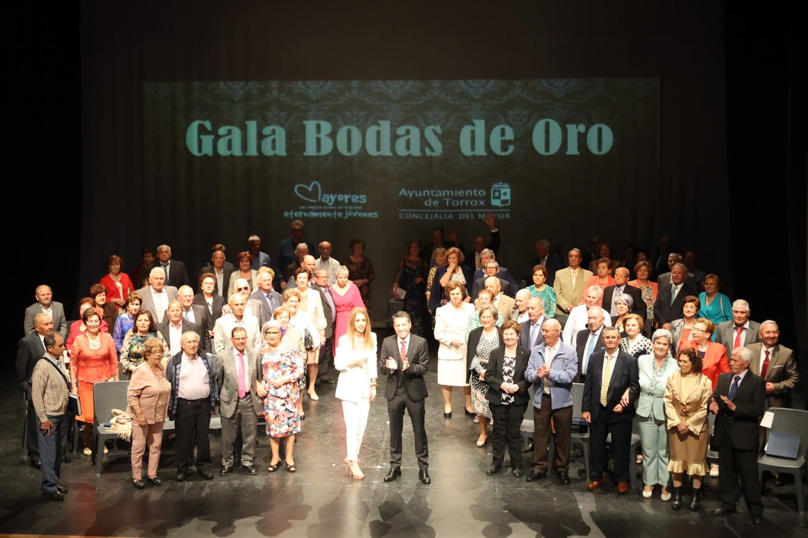 50 parejas de Torrox celebran sus bodas de oro