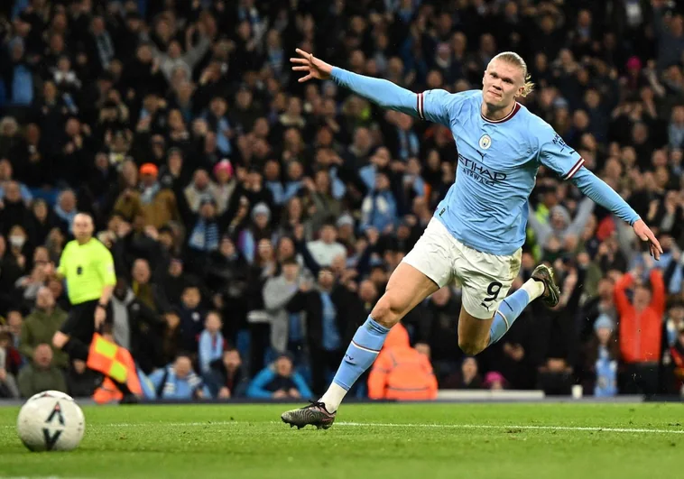 Haaland celebra un gol con el Manchester City ante el Burnley el sábado.