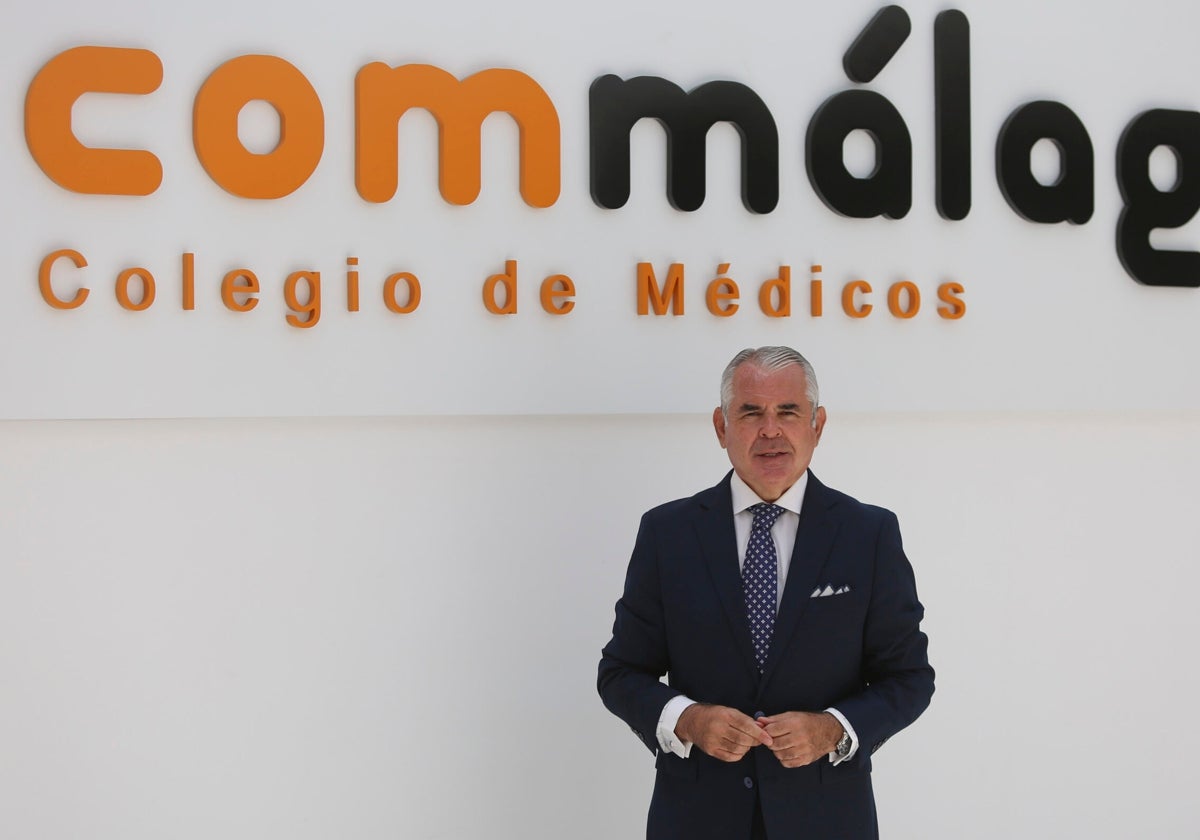 El pediatra y presidente del Colegio de Médicos de Málaga Pedro J. Navarro.