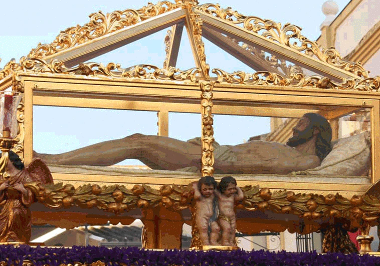 Diez momentos muy especiales de la Semana Santa en pueblos y ciudades del interior de Málaga