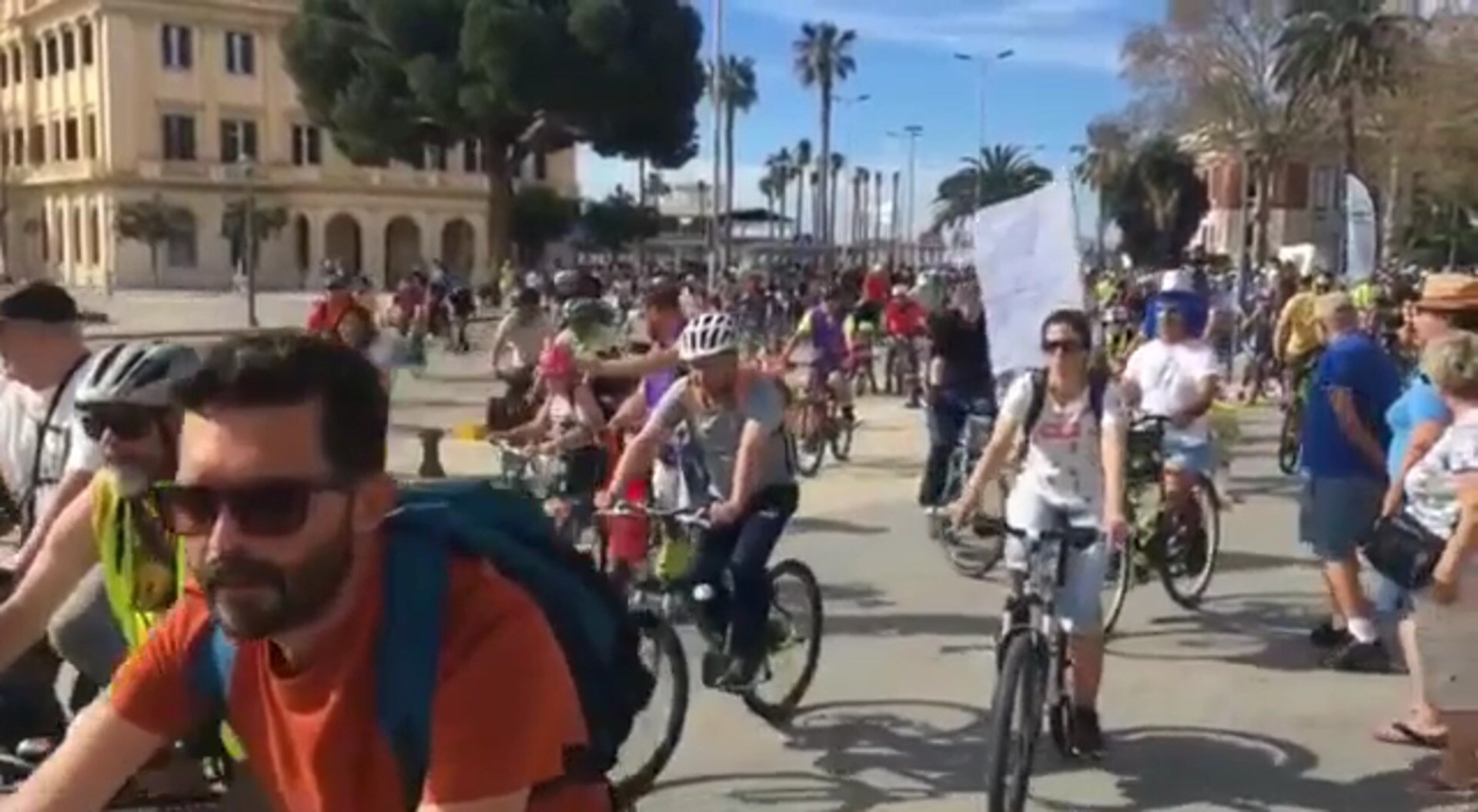 Casi mil personas se manifiestan en Málaga para exigir más carriles bici