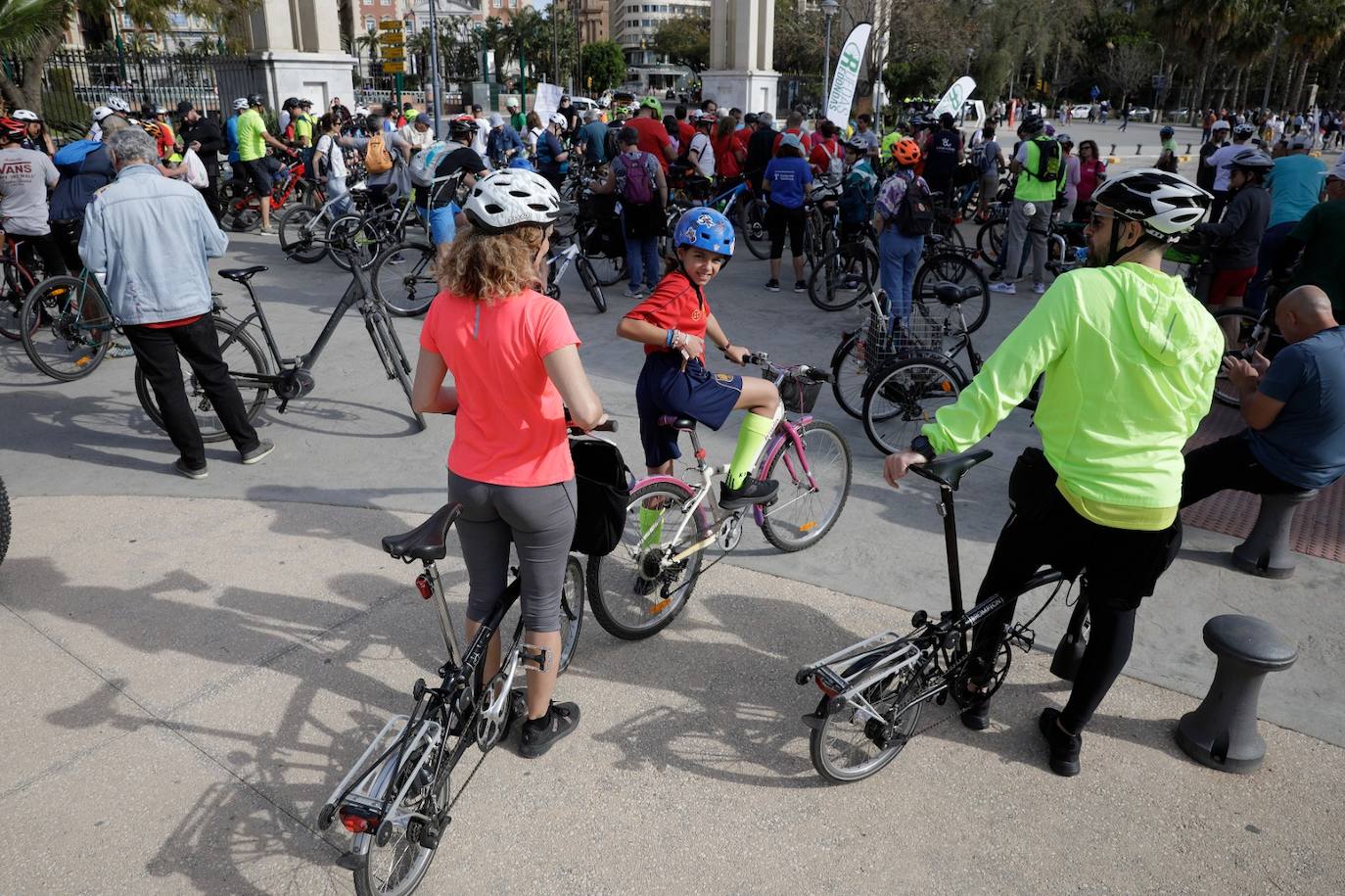 Casi mil personas se manifiestan en Málaga para exigir más carriles bici