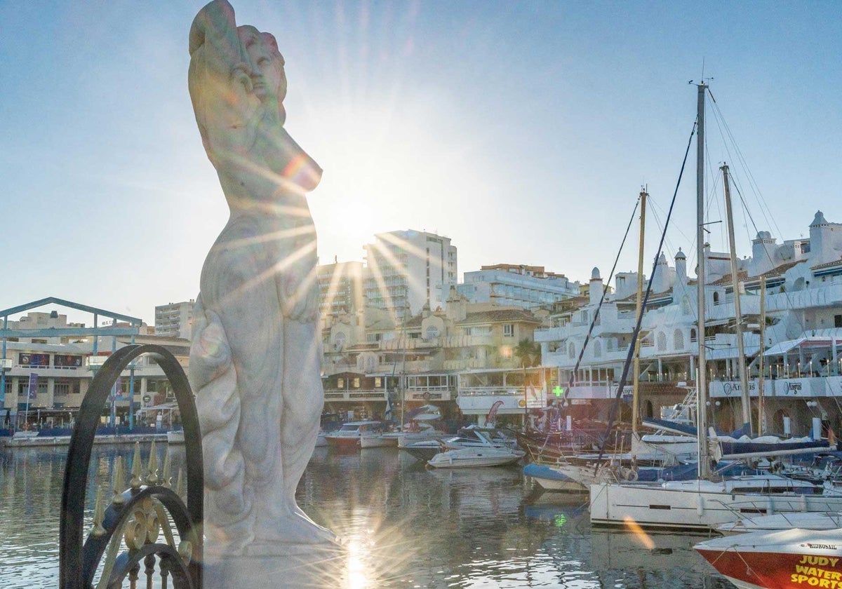 Benalmádena se convierte, provisionalmente, en Municipio de Gran Población
