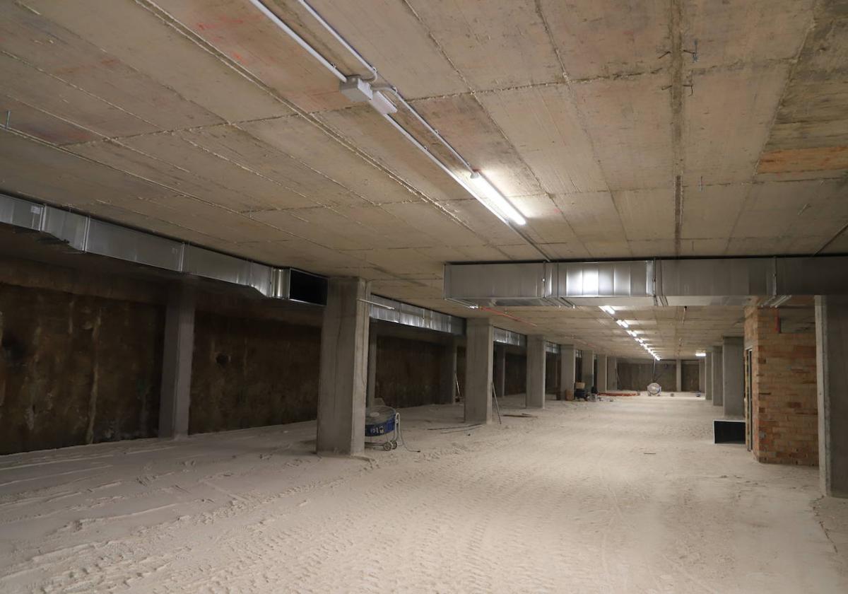 El nuevo aparcamiento subterráneo de calle Doha abrirá en mayo, sumando más de 160 nuevas plazas en el barrio de Divina Pastora