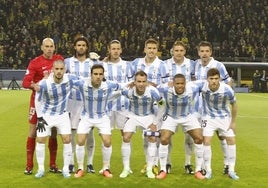 Caballero, Sergio Sánchez, Demichelis, Camacho, Joaquín, Toulalan y, abajo, Isco, Jesús Gámez, Duda, Baptista y Antunes, los titulares en Dortmund.