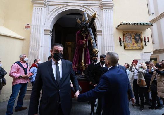 Guía de traslados y procesiones del Viernes de Dolores en Málaga