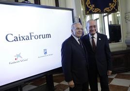 Francisco de la Torre e Isidro Fainé, en el acto para anunciar la llegada del CaixaForum a Málaga.