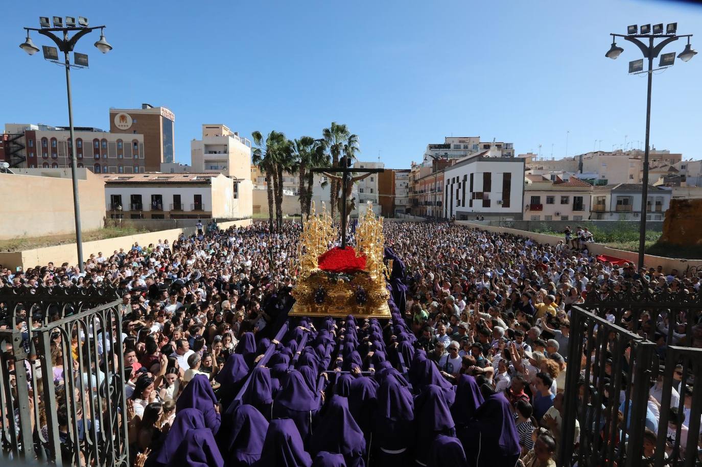 Desfile procesional de Salud