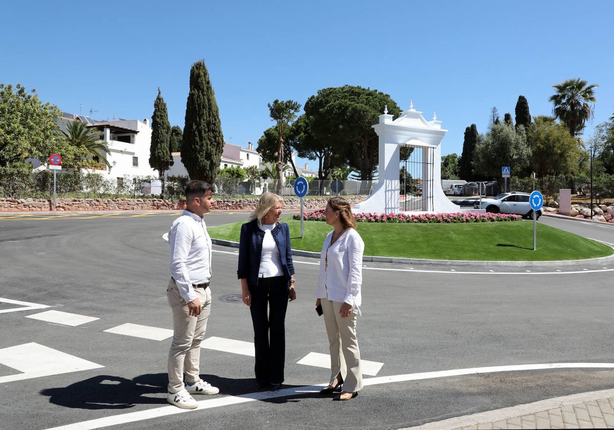 Nueva glorieta en El Mirador.