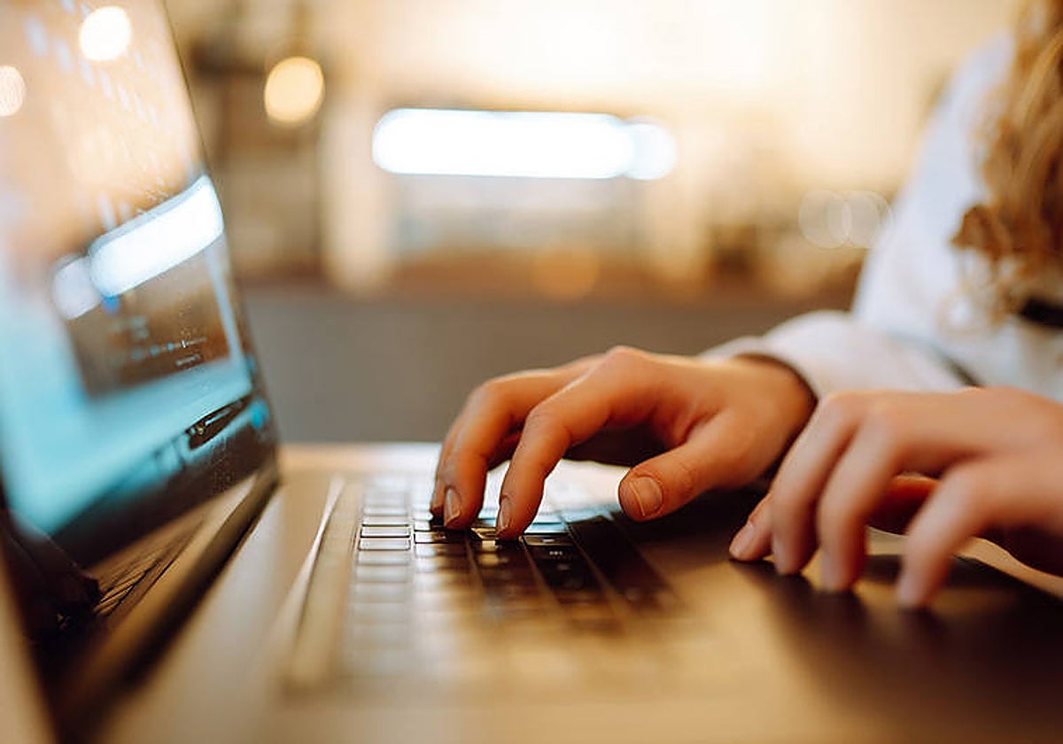 SEPE: Estas son las ayudas públicas compatibles con el subsidio para mayores de 52 años