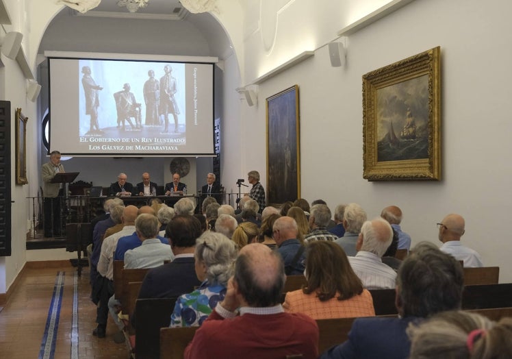 Momento de la presentación, en la Sociedad Económica.