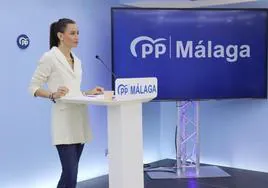 La portavoz popular, Elisa Pérez de Siles, en la sed provincial del partido.