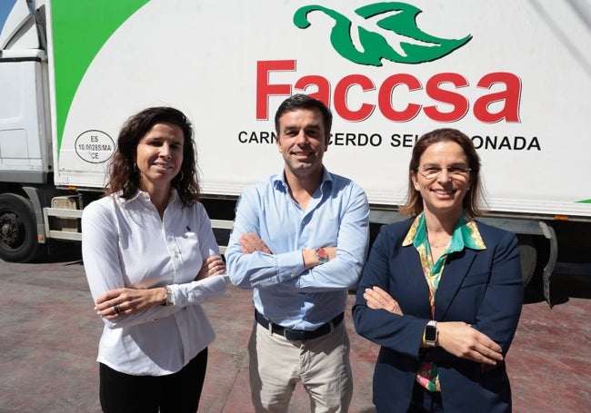 Raquel, Ramón y María Dolores, hijos del propietario de Faccsa-Prolongo, Ramón Soler, y responsables de diferentes áreas de la empresa.